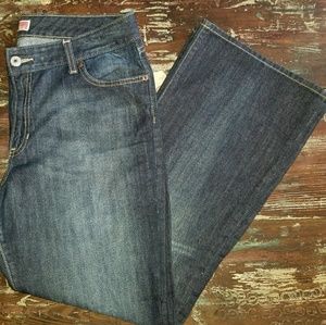 GAP women's curvy low rise boot cut jeans